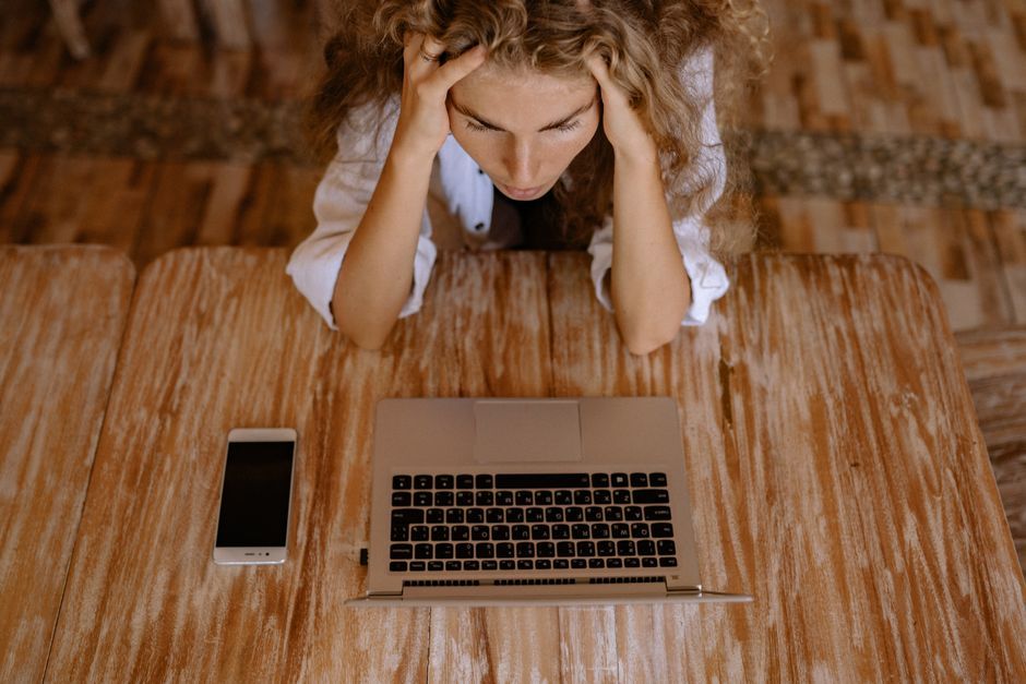 Freelance 2026 : 5 erreurs débutant qui coûtent cher