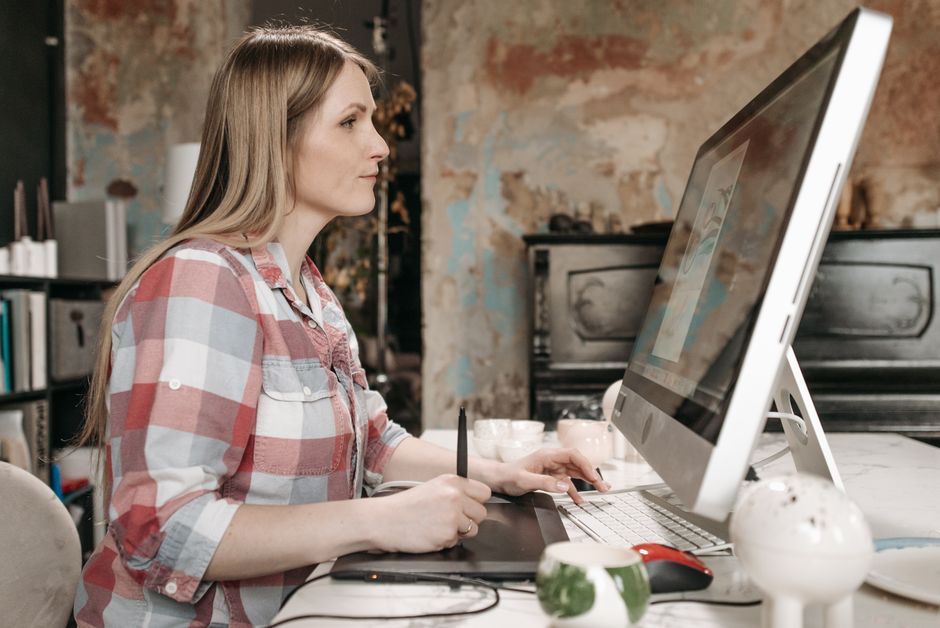 Premiers pas freelance : le guide anti-stress pour